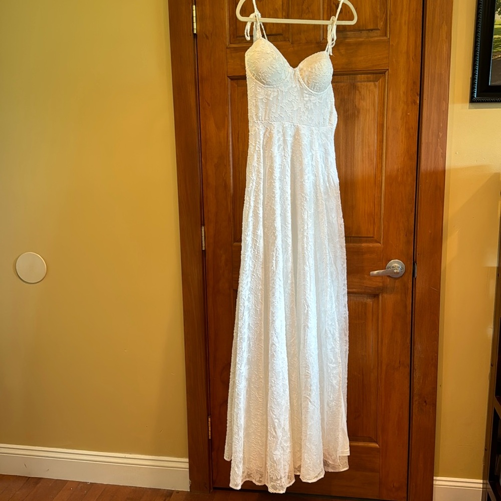 Windsor long ivory white dress. Maxi formal sundress lined sz small with tags